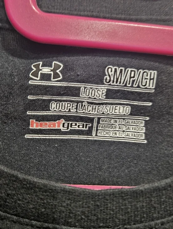 Under Armour The Rock's Loose Heat Gear Graphic Tee with White Bull Logo Small - Picture 2 of 5